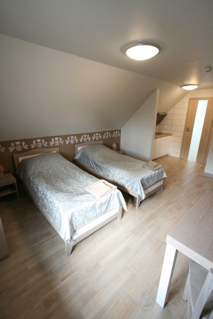 Noclegi Cameleon Słupca Exterior foto