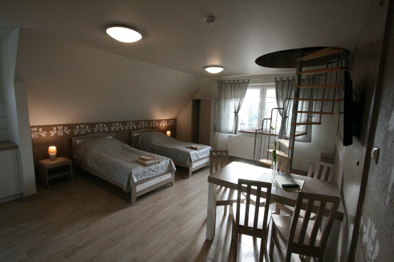 Noclegi Cameleon Słupca Exterior foto